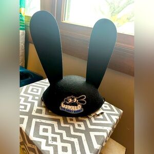 Disney Parks D100 Oswald The Lucky Rabbit CAST MEMBER EXCLUSIVE Ear Hat NWT!